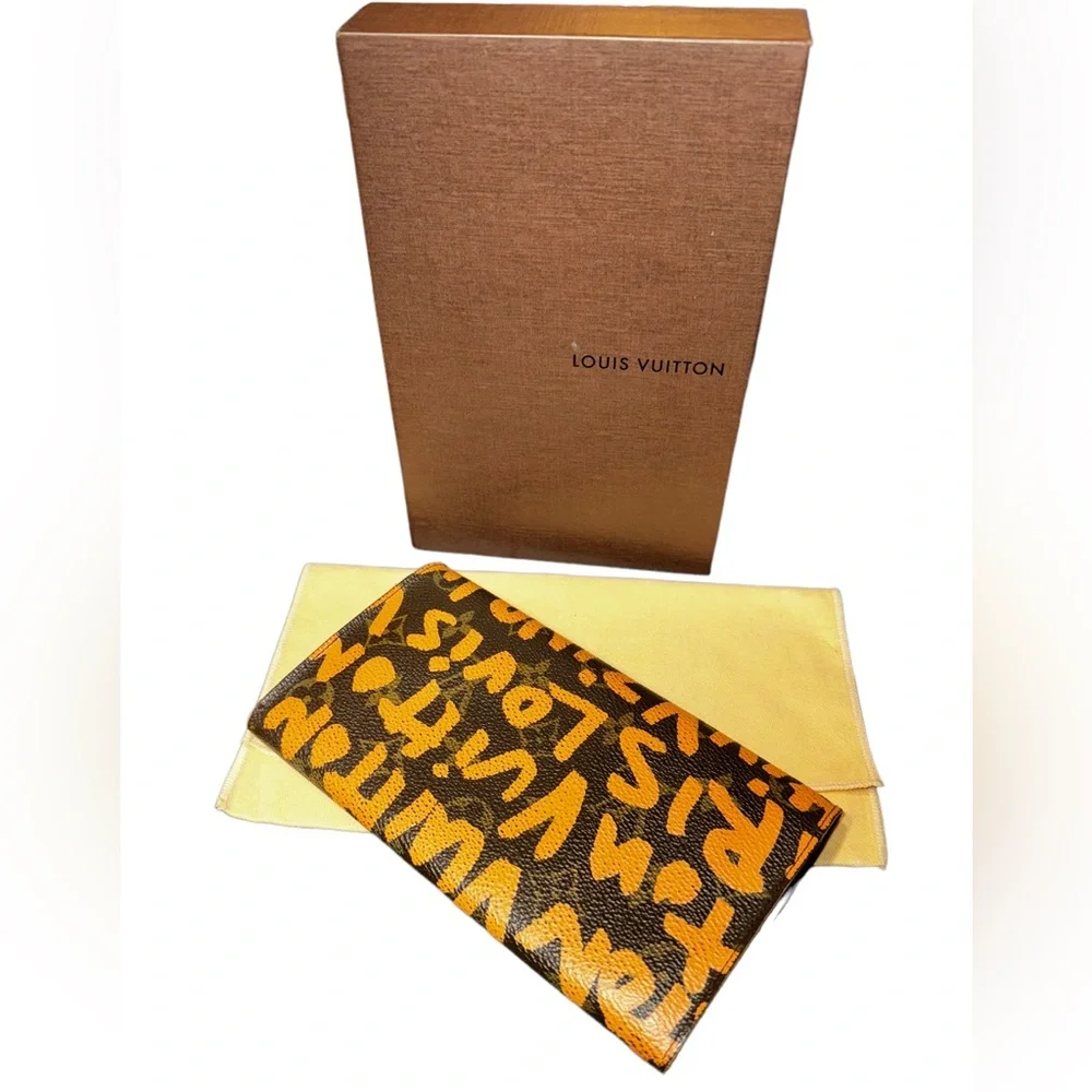Louis Vuitton x Steve Sprouse Graffiti Sarah Wallet